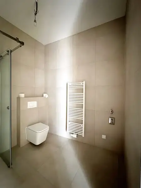 Exklusive 2-Zimmer-Terrassenwohnung im generalsanierten Altbau – Erstbezug mit hochwertiger Ausstattung in 1050 Wien