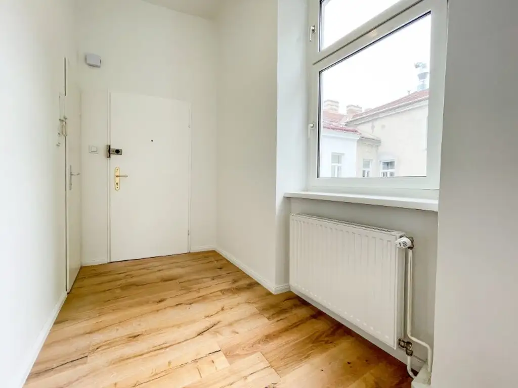 NÄHE AUGARTEN: helle sanierte 3-Zimmerwohnung inkl. neuer Küche und neuem Bad
