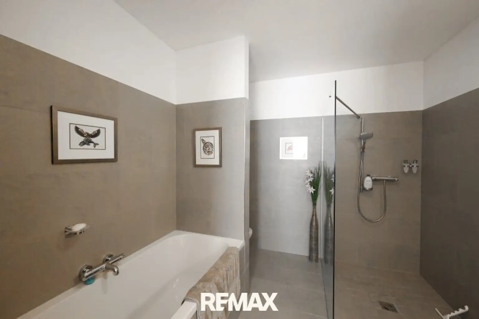 Badezimmer - 1