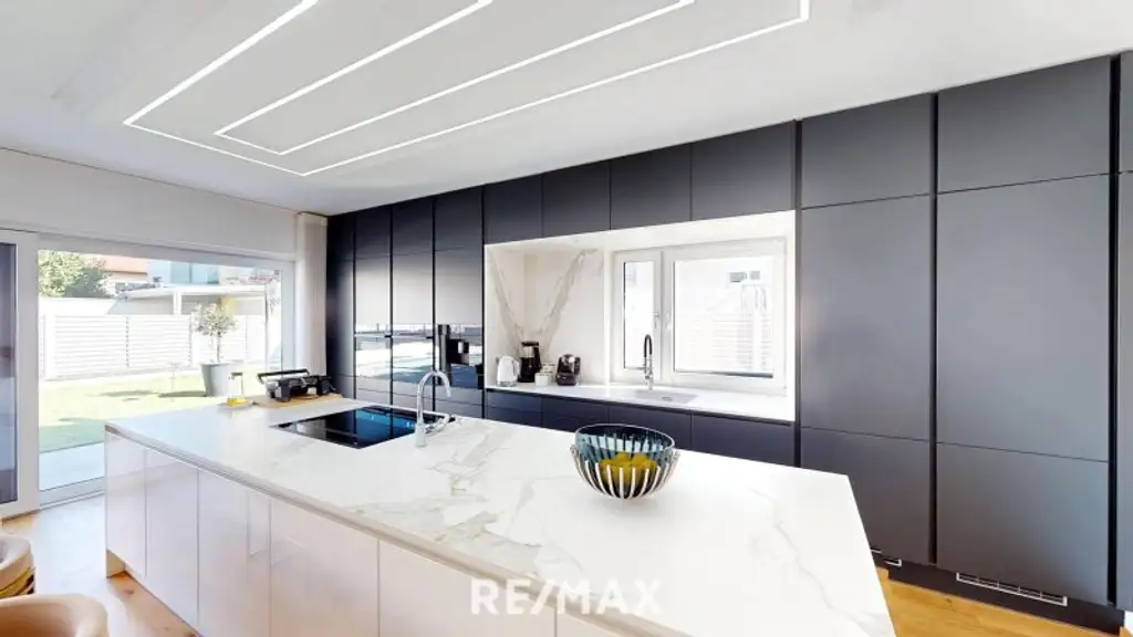 REPRÄSENTATIVE TRAUMVILLA IN BESTLAGE VON HIMBERG NÄHE WIEN & U1