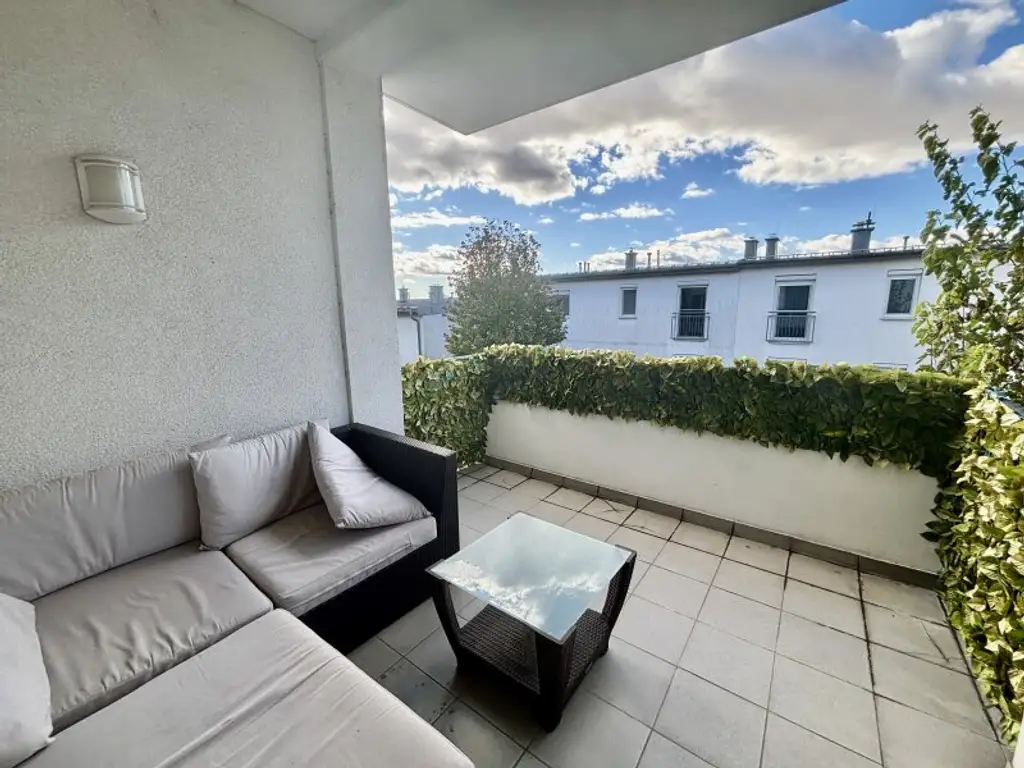 Helle 3-Zimmer-Wohnung mit Loggia in ruhiger Lage – Neusiedl am See