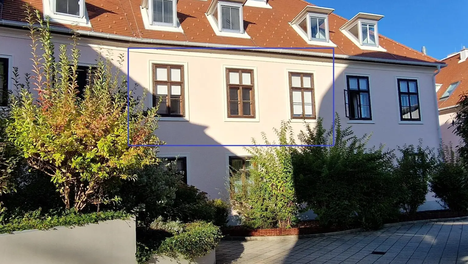 Stilvolle 2-Zimmer-Altbauwohnung im Zentrum – Erstbezug nach Generalsanierung!