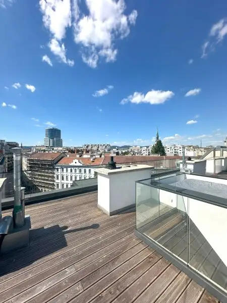 Traumdomizil in Wien: Maisonette mit Whirlpool, Sauna & Panoramablick!
