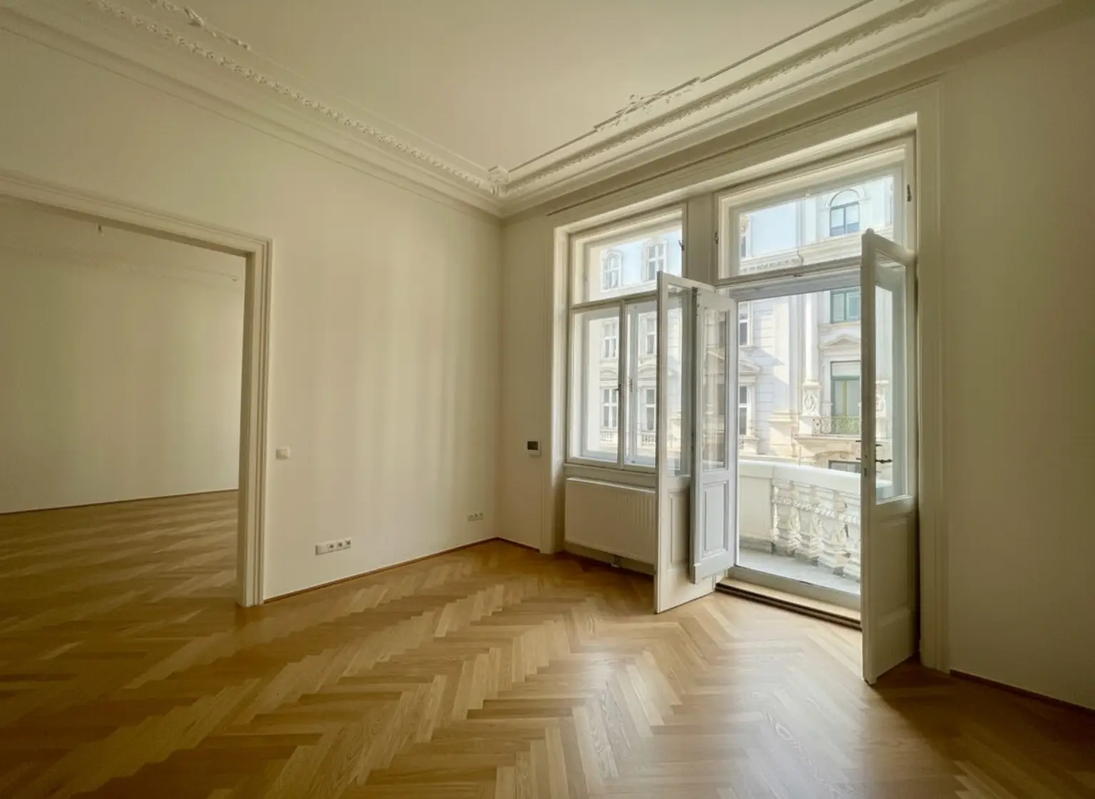 UNBEFRISTET: Traumhafte Altbauwohnung in prominenter Lage