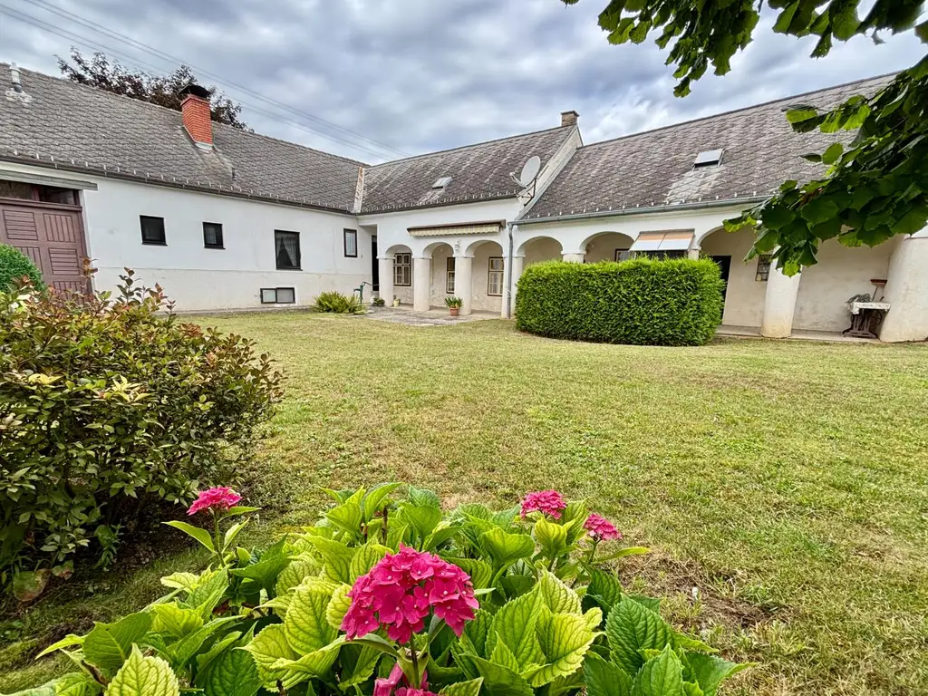 Tolles Einfamilienhaus mit großem Grundstück