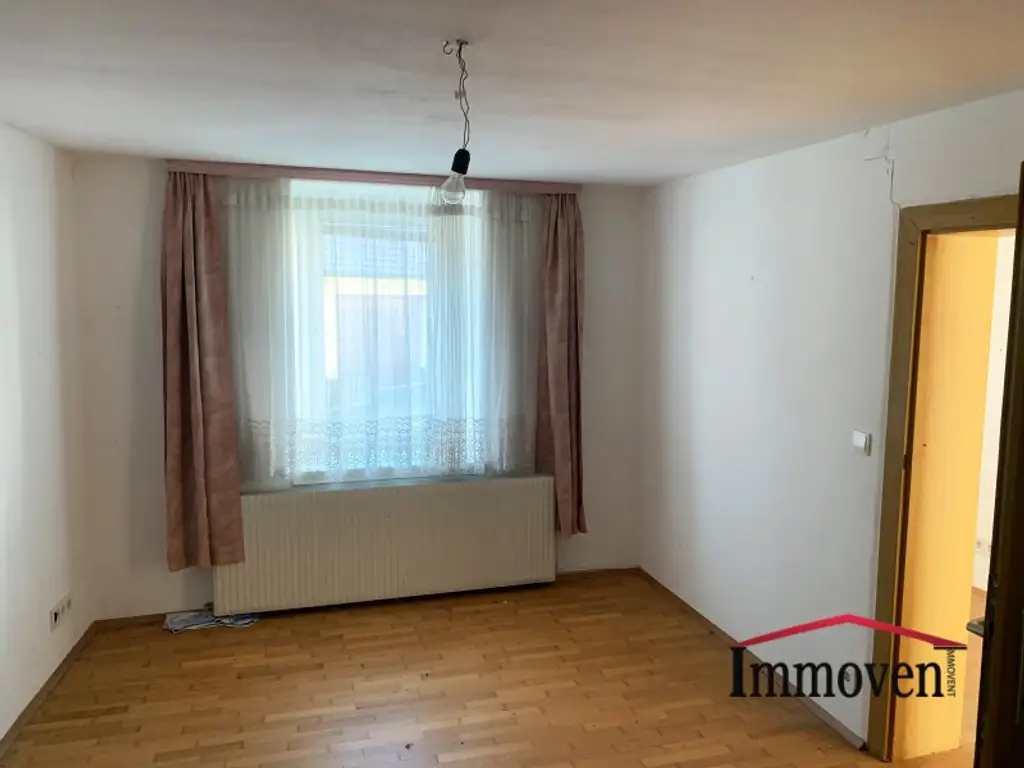 EINMALIGE GELEGENHEIT - Großes sonniges Grundstück und 2 große Ackerflächen!