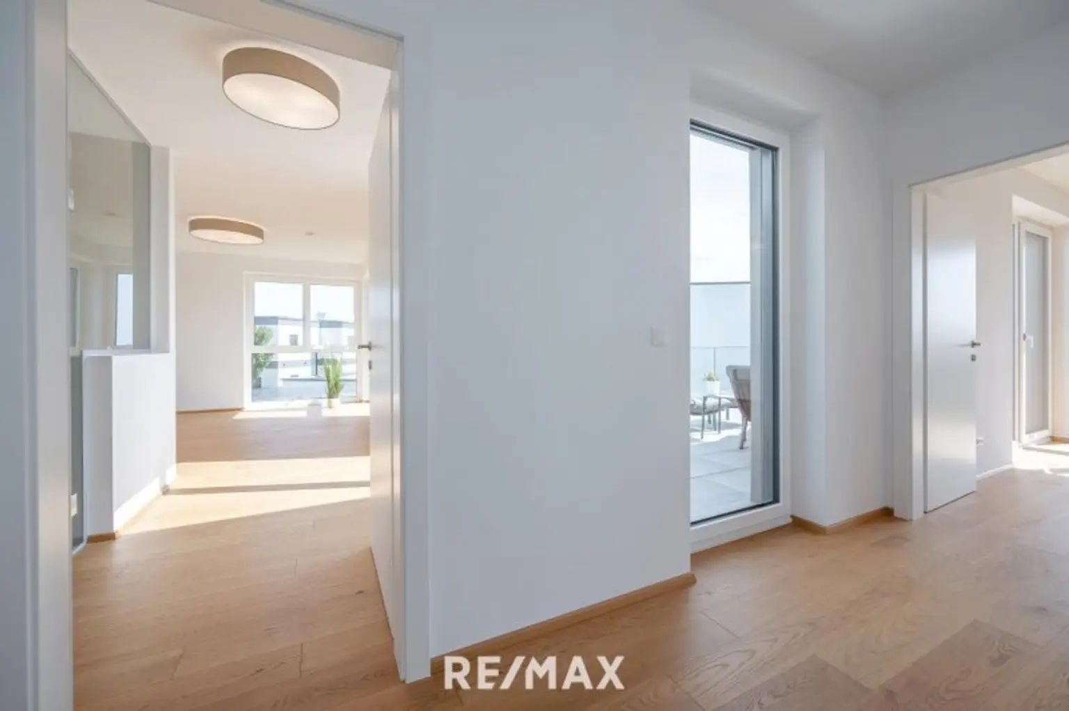 Leben pur! Exklusiv und natürlich zugleich. Im Sommer sonnen-,  im Winter eisbaden.