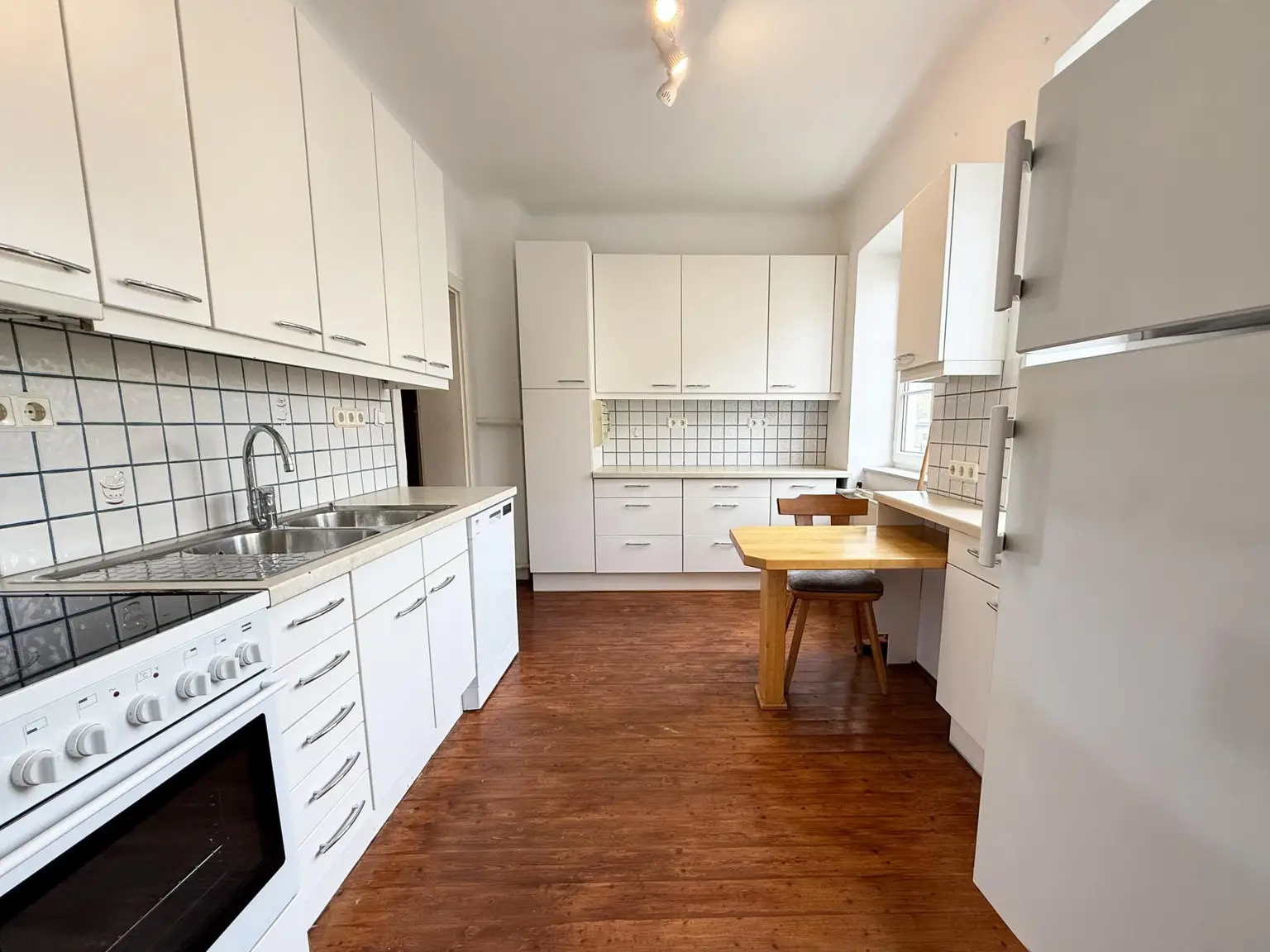 Bürgerliches Einfamilienhaus mit viel Platz, liebenswerten Garten und tollem Ausblick!