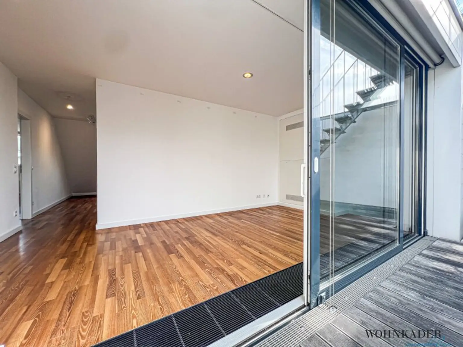 Exklusive 130 m² Dachgeschosswohnung mit Terrasse, Dachterrasse und atemberaubendem Blick auf den Stephansdom