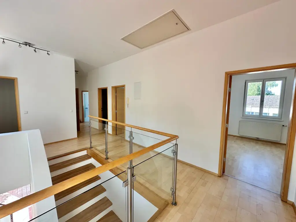 Büro-, Praxis- oder Geschäftsfläche im Zentrum von Mistelbach zu mieten!