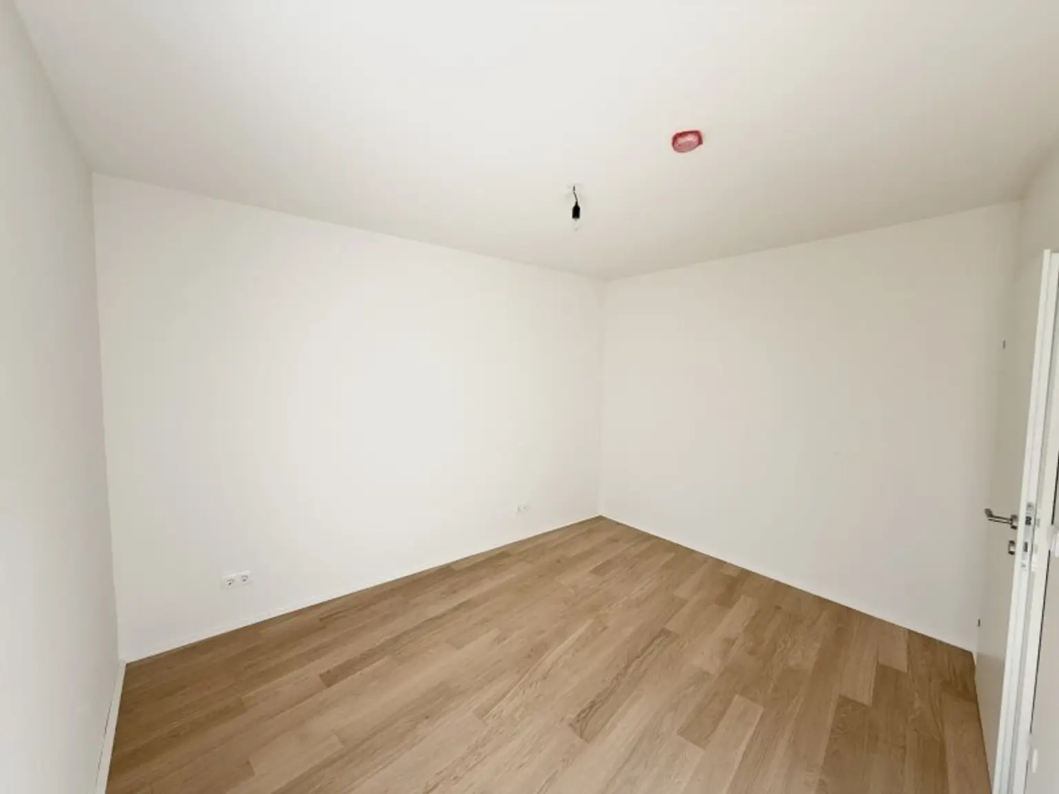 Wunderbare 2-Zimmer Gartenwohnung in ruhiger Lage zum genießen! Eigengrund und provisionsfrei ab sofort