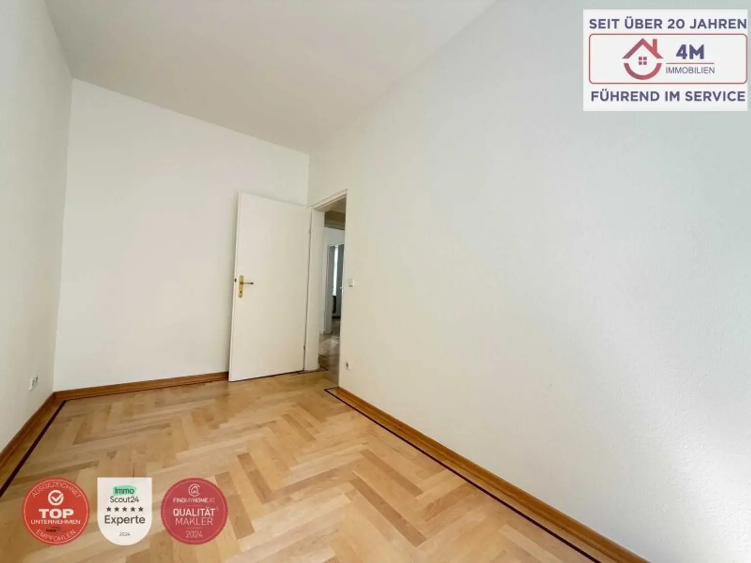 Schlafzimmer 1 - Gassenseitig