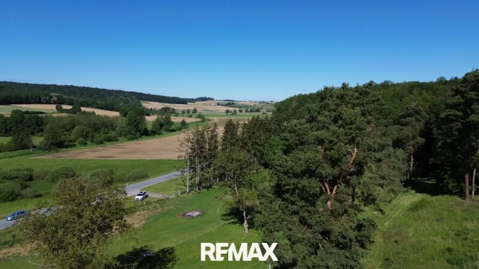 Drohnenansich Blick nach Westen