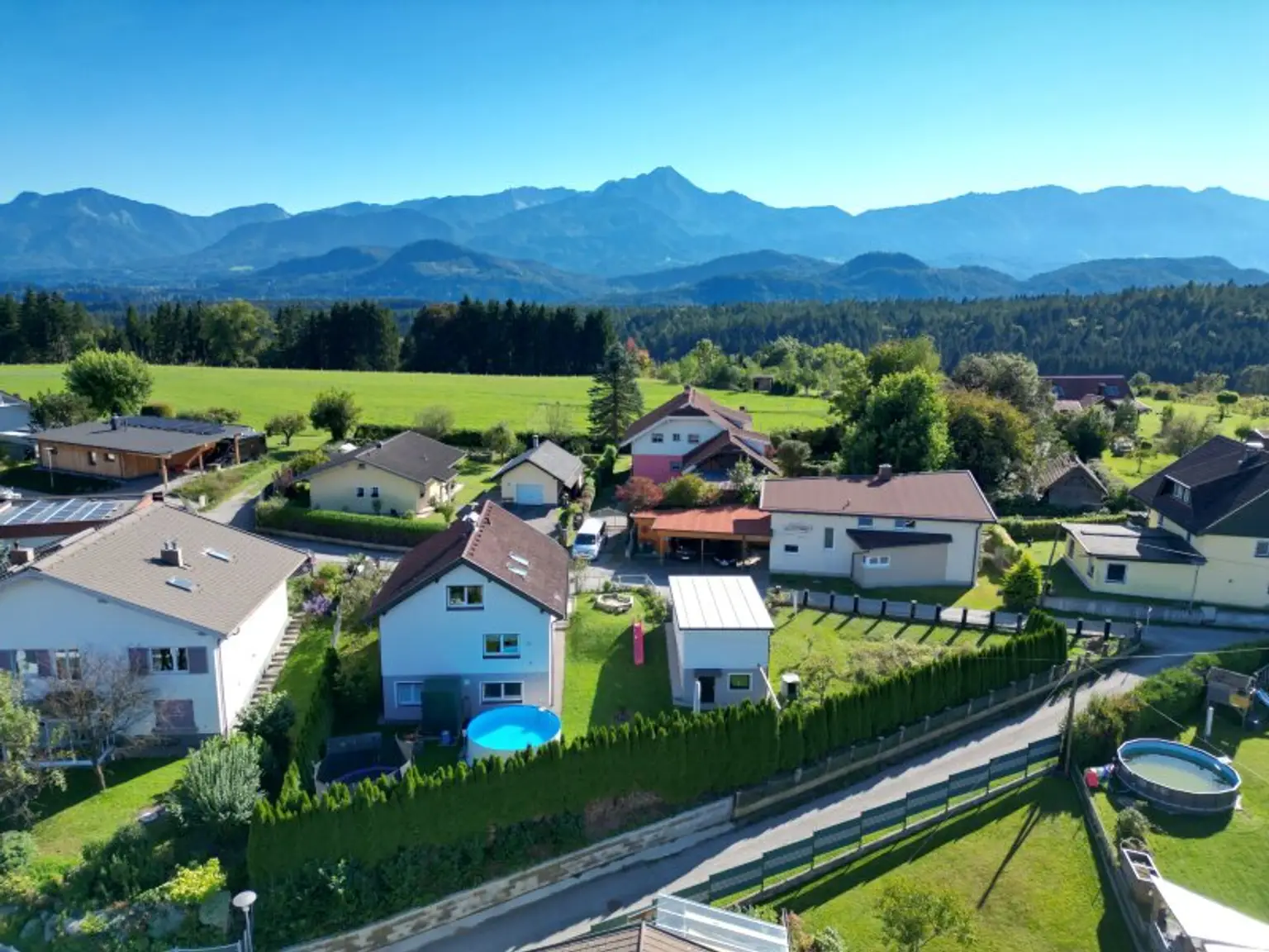 Ihr neues Zuhause in Wernberg – Platz für Familie, Arbeit & Freizeit