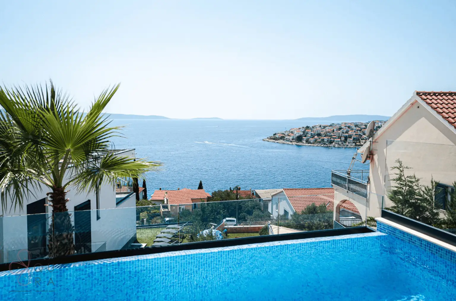 Moderne Eleganz an der Adriaküste – Villa auf Čiovo bei Split