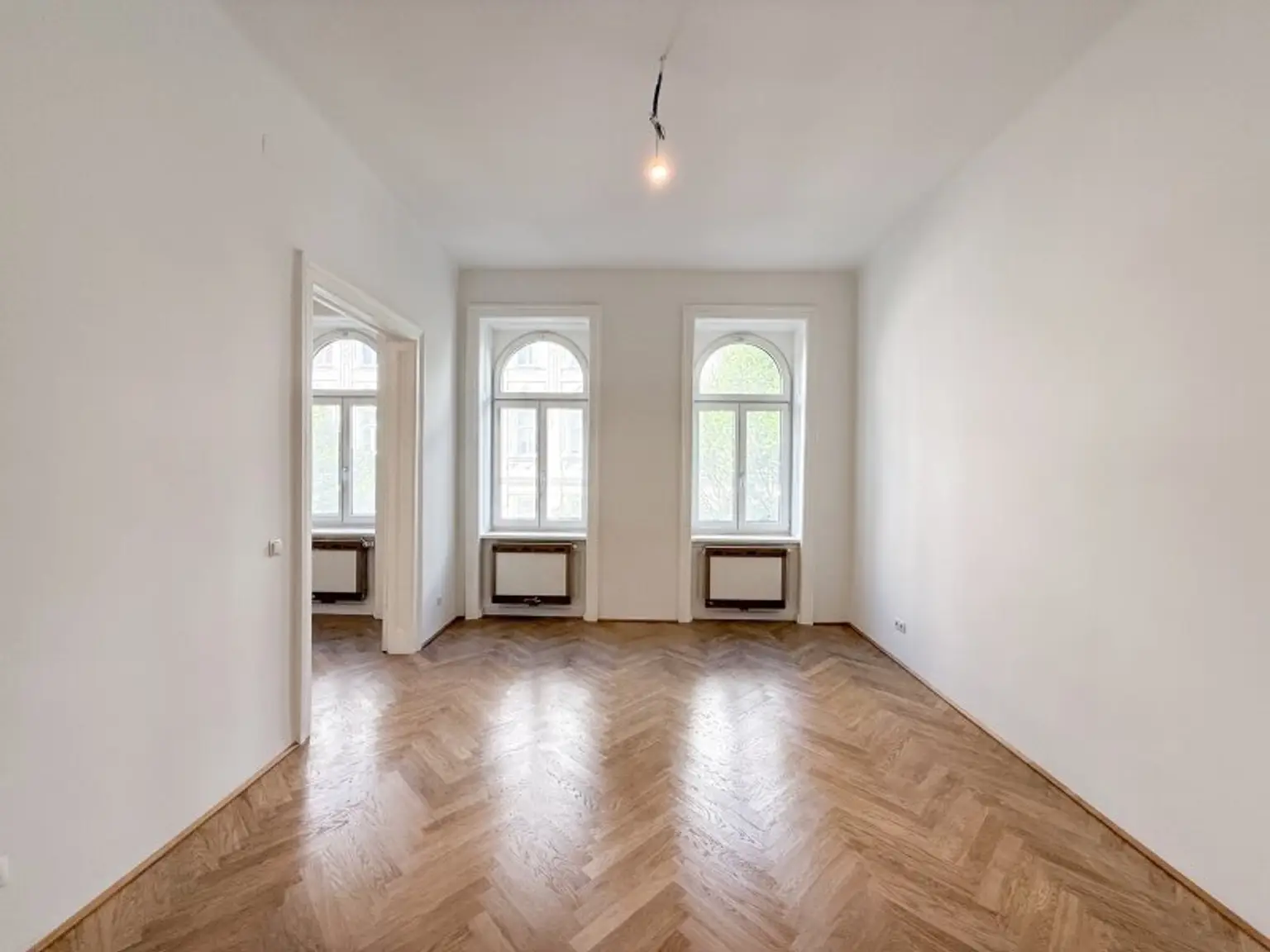 FRISCH SANIERT! 2,5 Zimmerwohnung in 1090 Wien mit Lift zu vermieten