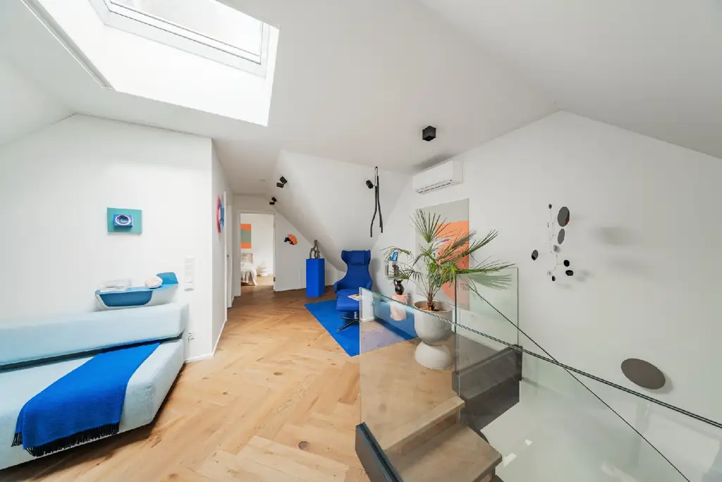 Exklusives Maisonette-Apartment; Modernes Wohnen auf zwei Ebenen