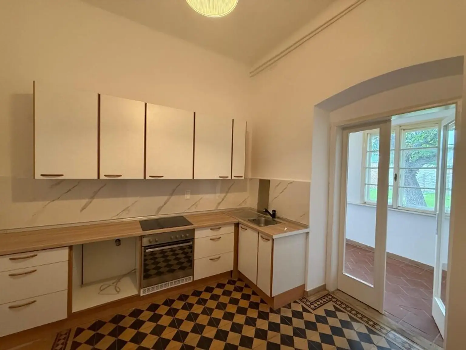 Haus im 23. Bezirk nahe U-Bahn