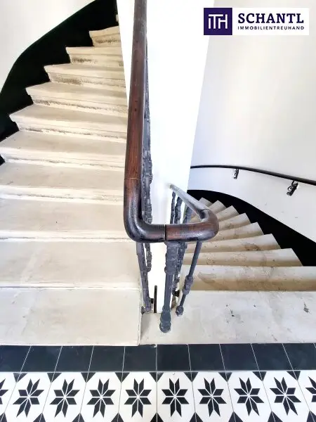 TOP Gelegenheit in 1050 Wien! Baubewilligter Dachboden mit attraktiver Planung und vielen Freiflächen! Bereits rundum renoviertes Gebäude!