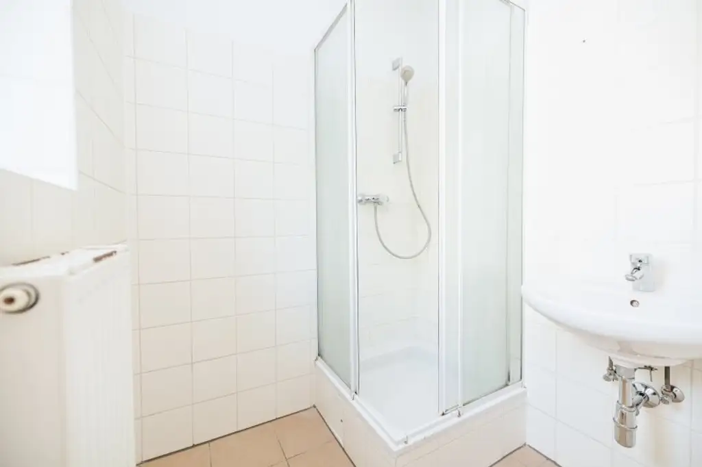*WOW* I 3. ETAGE MIT AUFZUG I DUSCHE & KOMFORT I BAHNHOFNAH I HAUSTIERE ERLAUBT I MODERNER STYLE I TOP AUFTEILUNG I PROJEKT WOHNEN