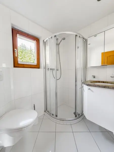 Bestehendes Wohnhaus mit Ausbau- & Neubauoption in Toplage