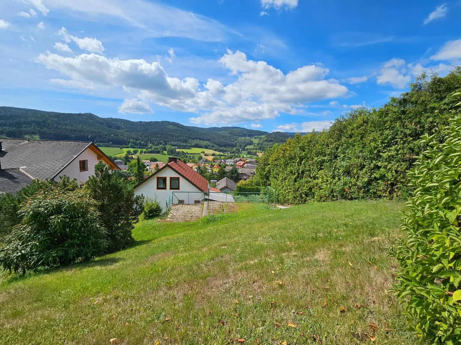 Einfamilienhaus mit idyllischem Weitblick ins Grüne