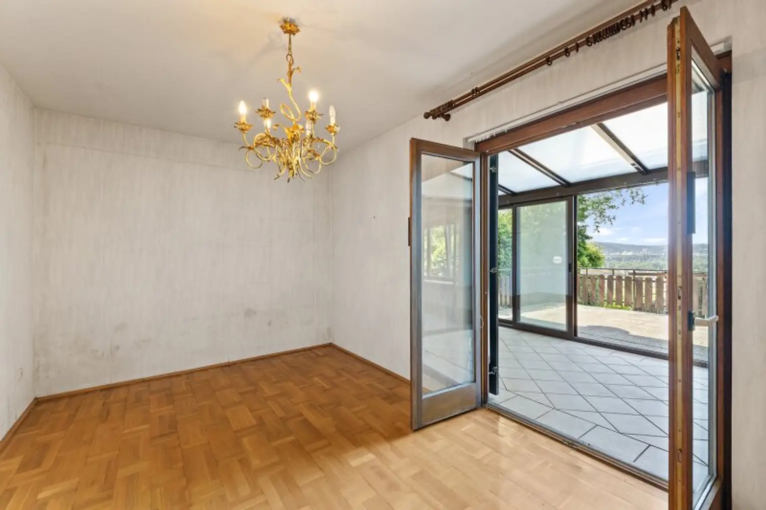 Bestlage Langenzersdorf: Unverbaubarer Fernblick!