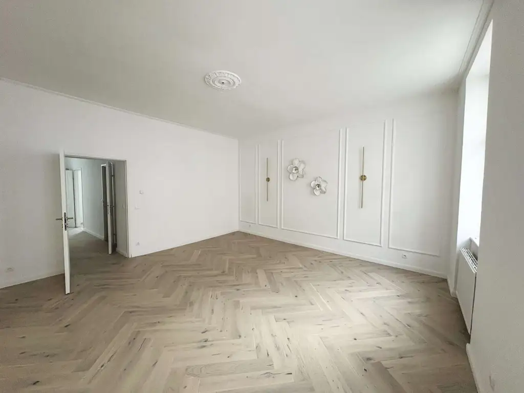 Teilsanierte 3 Zimmer Wohnung in Top Lage - 
Nahe altes AKH und Rathaus