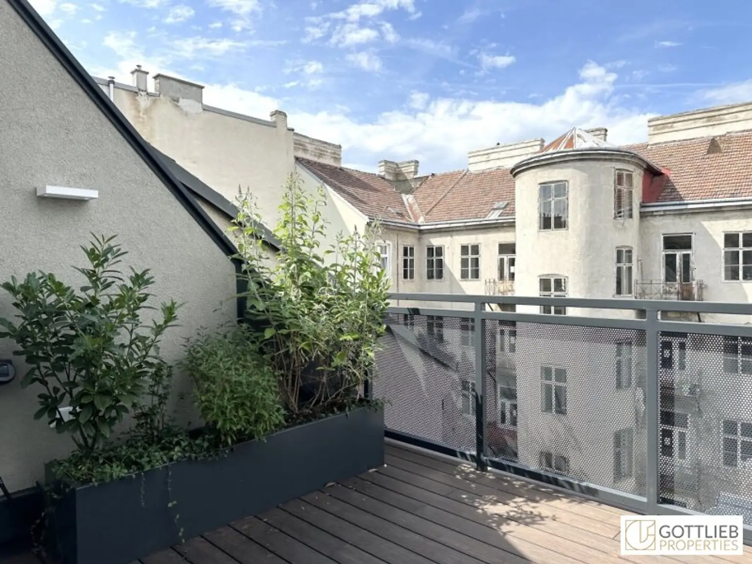 PROVISIONSFREI nahe Belvedere! Luxuriöse 6-Zimmer-Erstbezug-Dachterrassen-Wohnung mit Outdoor-Pool in historischem Gebäude
