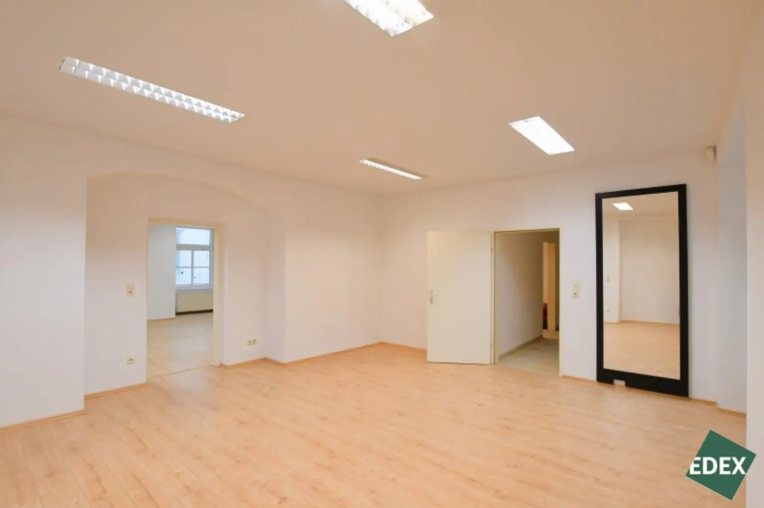 Büro direkt in der City!