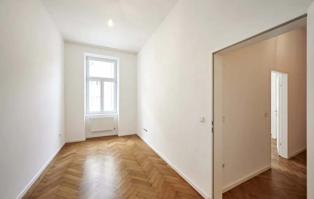 Ideal für Paare oder kleine Familien – frisch renovierte 3-Zimmer-Altbau Wohnung