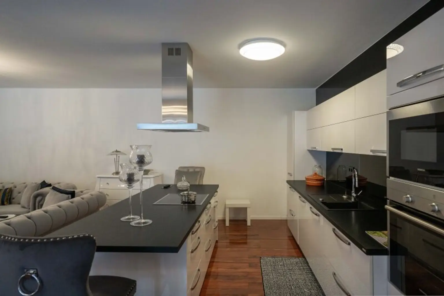 Küche mit Siemens Einbaugeräten