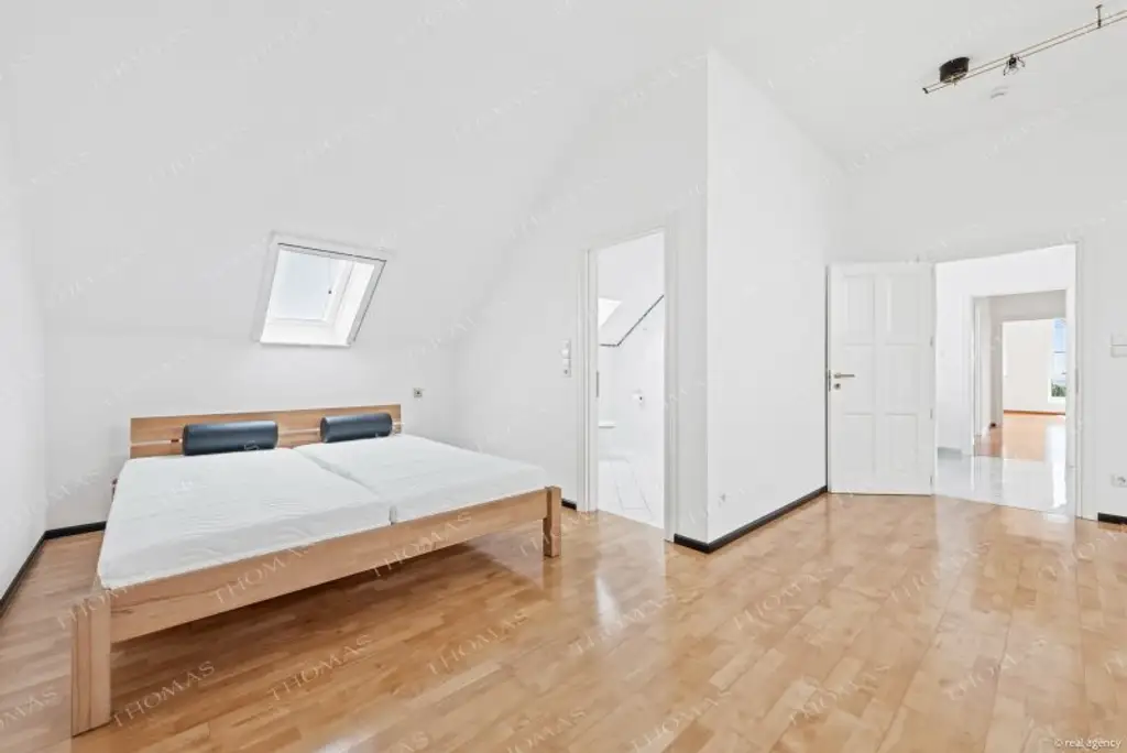 Exklusives Einfamilienhaus mit Weitblick über Wien in Hagenbrunn !