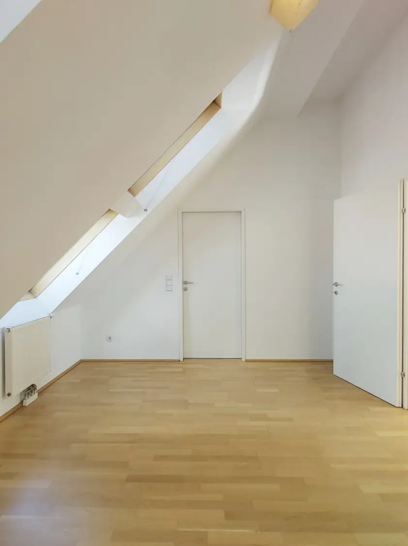 Moderne Maisonette mit 3 Zimmern und Dachterrasse nächst Enkplatz!