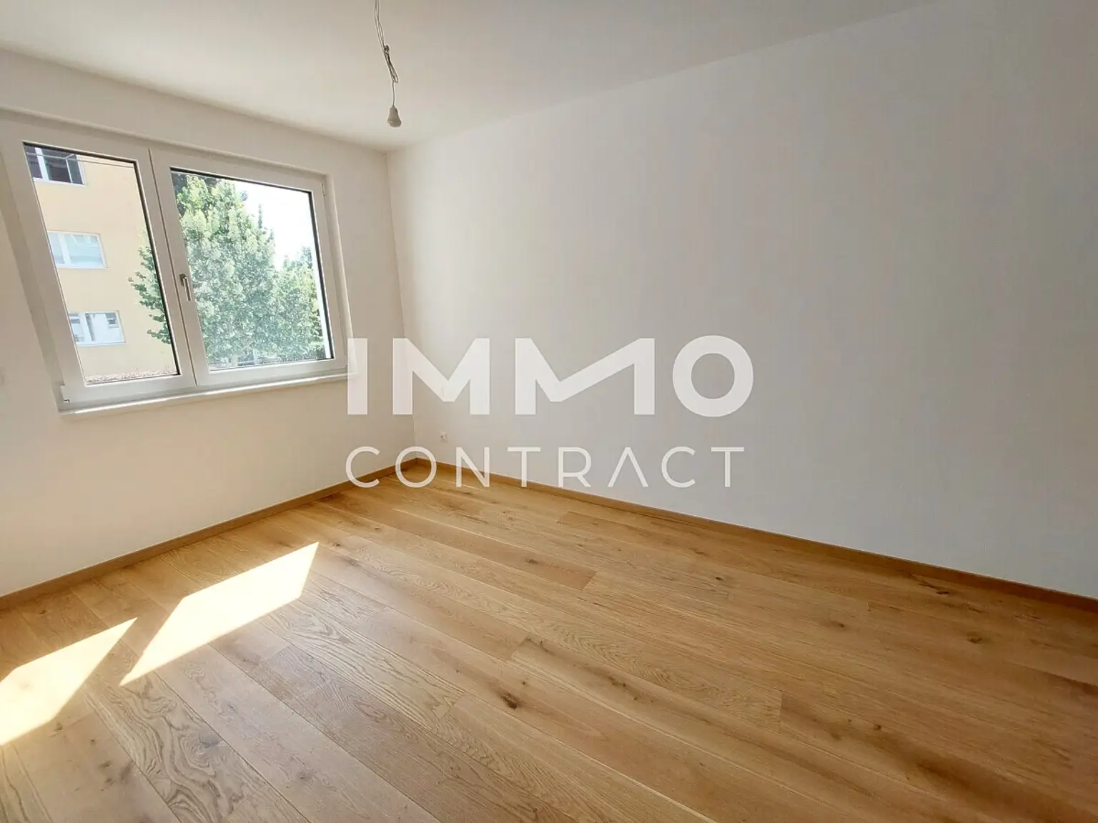 Provisionsfrei! Familienzuhause mit 4 Zimmern + 2 Bädern + Balkon