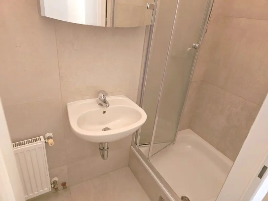 TOP LAGE + vollsanierte, gepflegte 1-Zimmer-Wohnung in 1210 Wien in ruhiger Lage