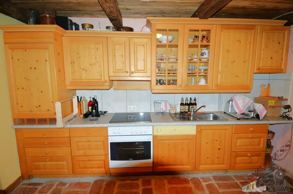 Repräsentatives Einfamilienhaus im italienischen Stil auf ca. 2.711 m²