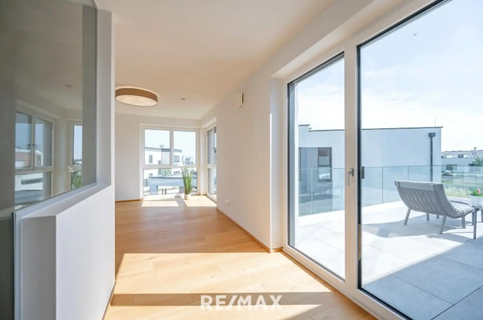 Leben pur! Exklusiv und natürlich zugleich. Im Sommer sonnen-,  im Winter eisbaden.