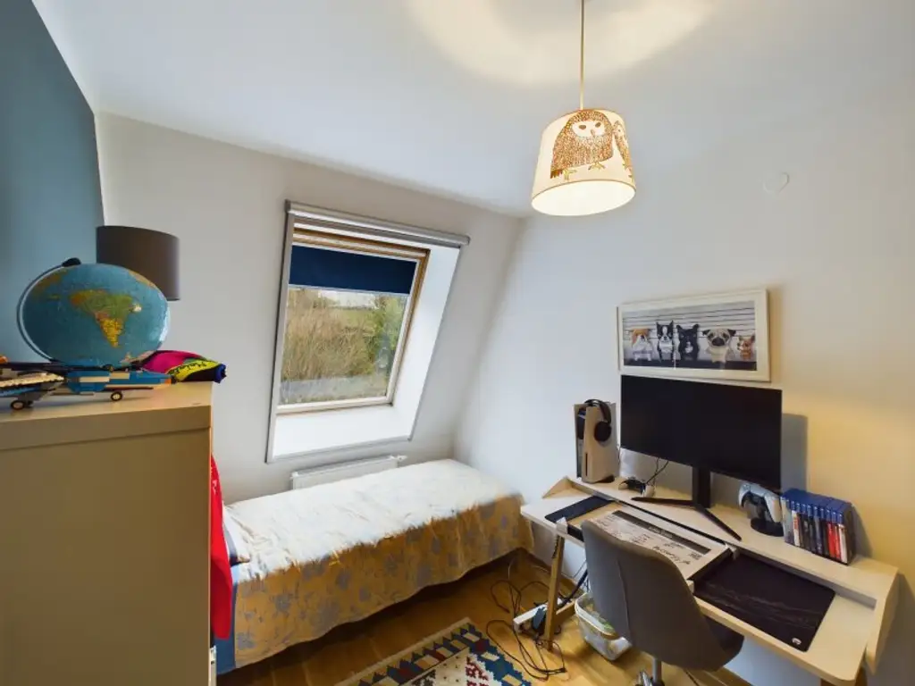 Charmantes Reihenhaus in Laab im Walde – 7 Zimmer, Garten und Garage! Ab € 1.311,--Kreditrate/Monate!!!!