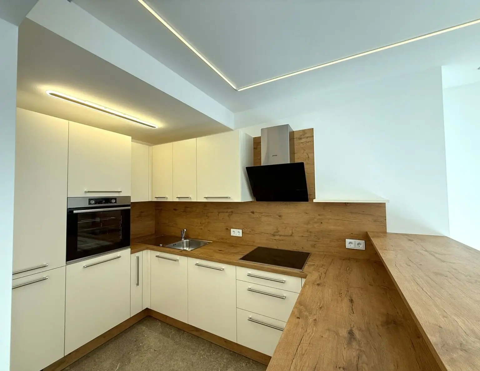 Exklusiver Erstbezug: Traumhafte Seewohnung am Ossiacher See