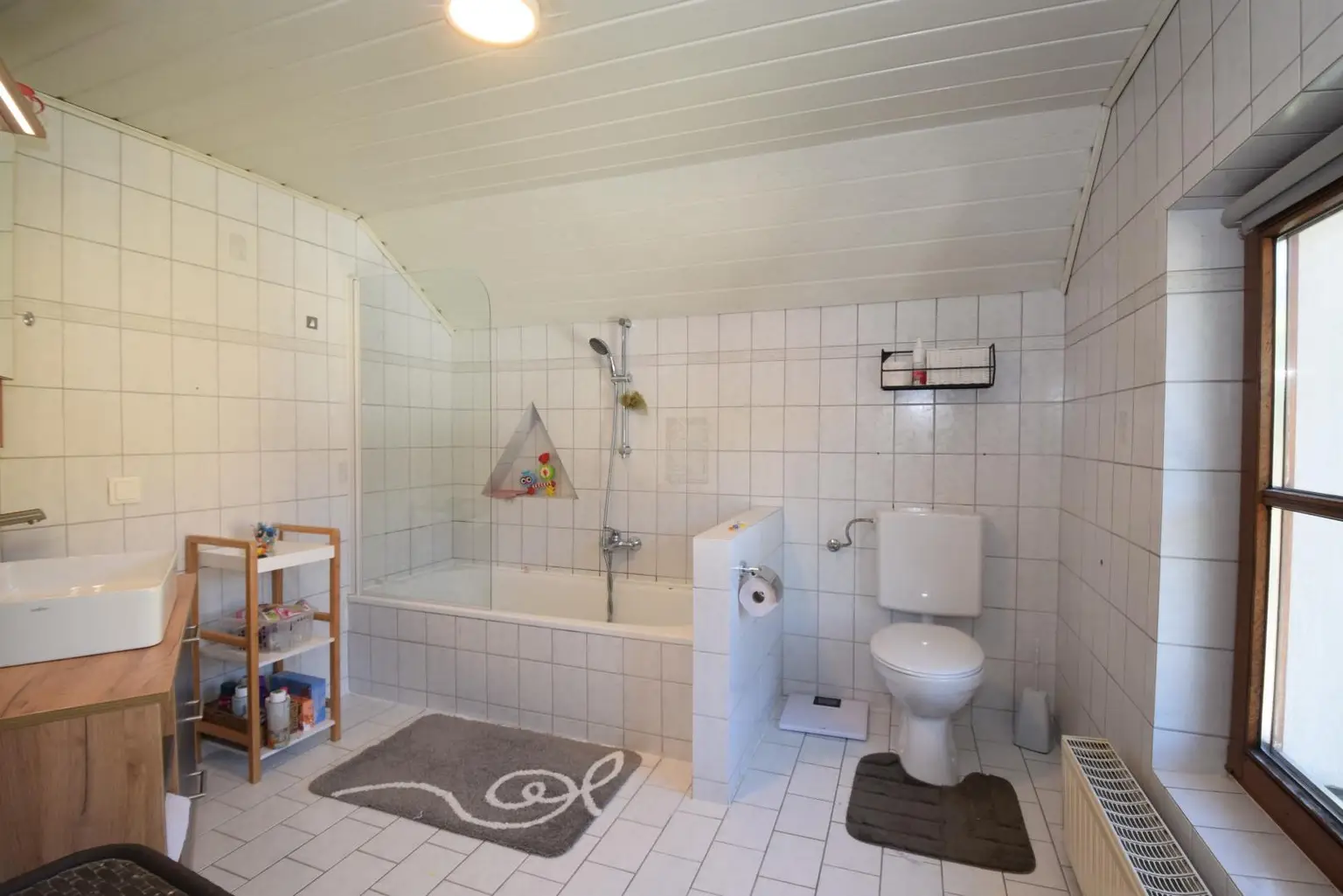 Badezimmer Dachgeschoß