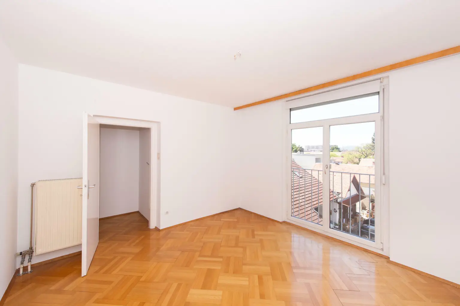 Geräumige 4-Zimmer Wohnung mit Loggia in zentrumsnähe – Moserhofgasse 49, 8010 Graz
