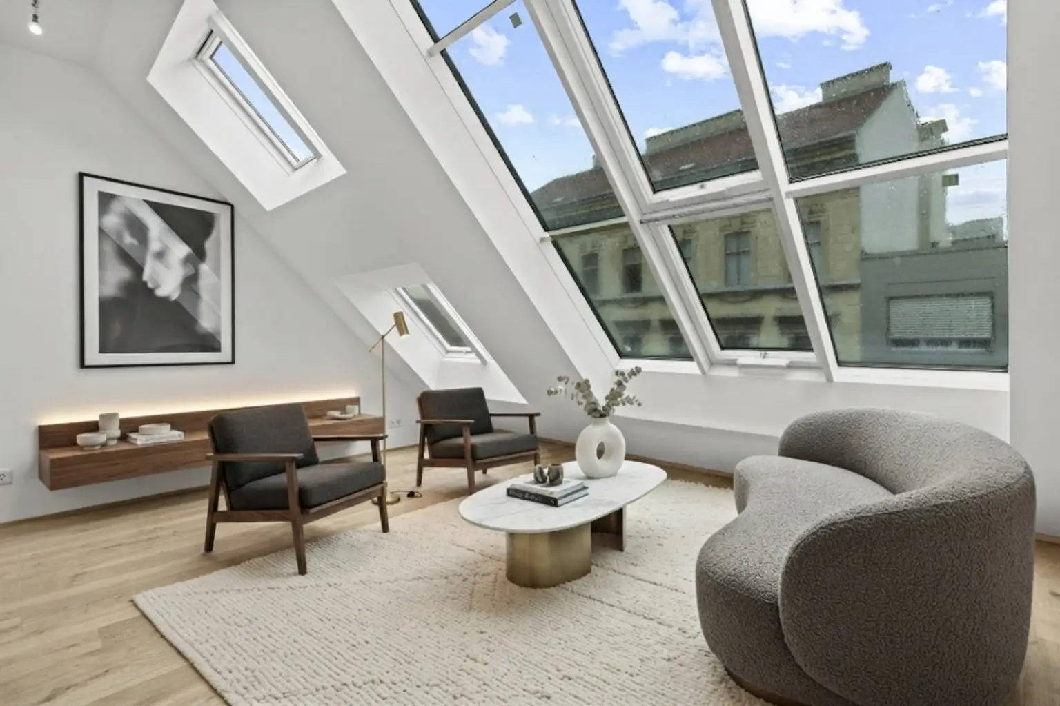 Visual Wohnzimmer 2 | EXKLUSIVE DG Maisonette ++ mit ZWEI TERRASSEN | Prima Service Immobilien
