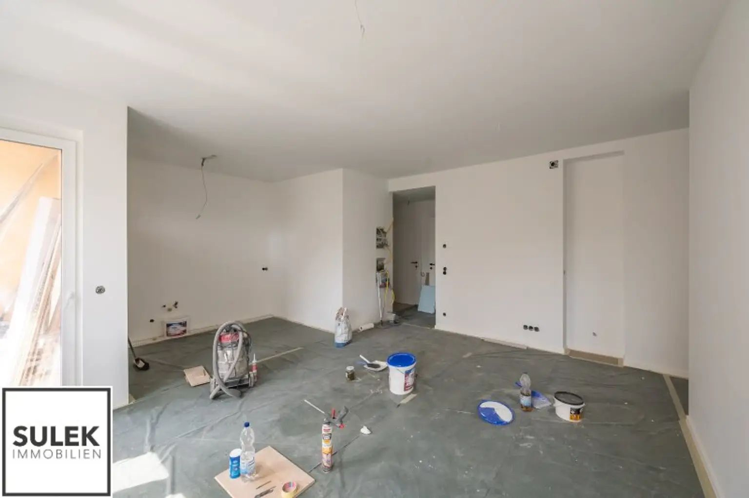 Erstbezug nach Generalsanierung in der Taborstraße 63 - perfekt angebunden: 2 Zimmer + Wohnküche + Balkon