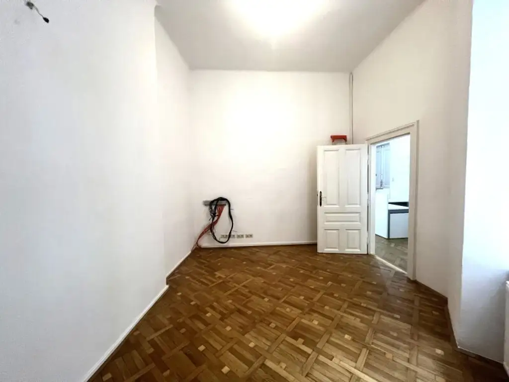 Schöne, repräsentative Büro- oder Kanzleiräumlichkeiten in bester Innenstadtlage - Nähe Stephansplatz (!)