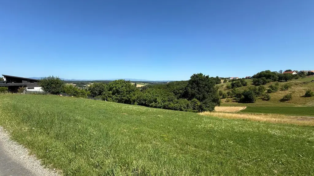 Grundstück in Aussichtslage