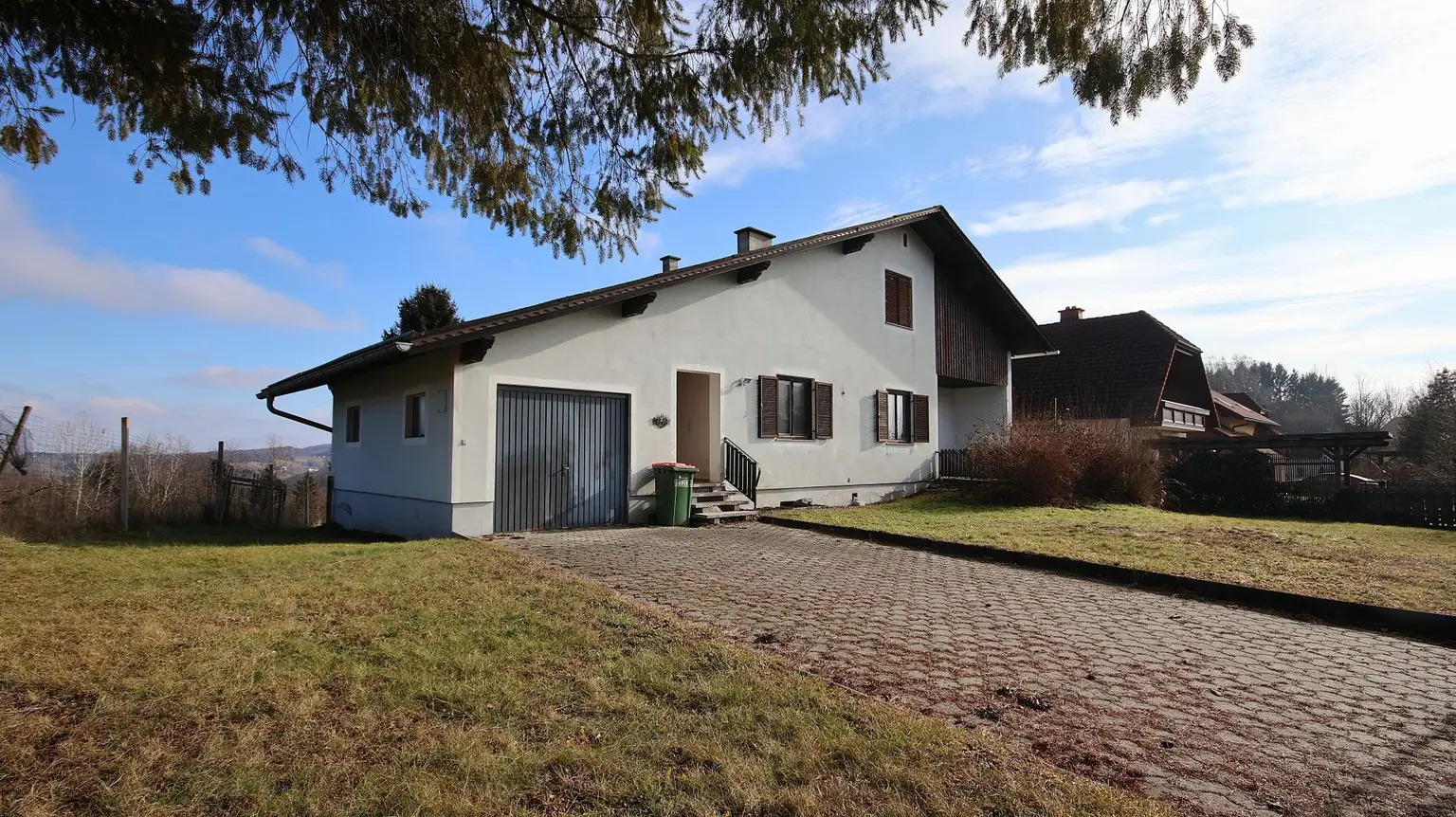 Hausansicht Straßenseite