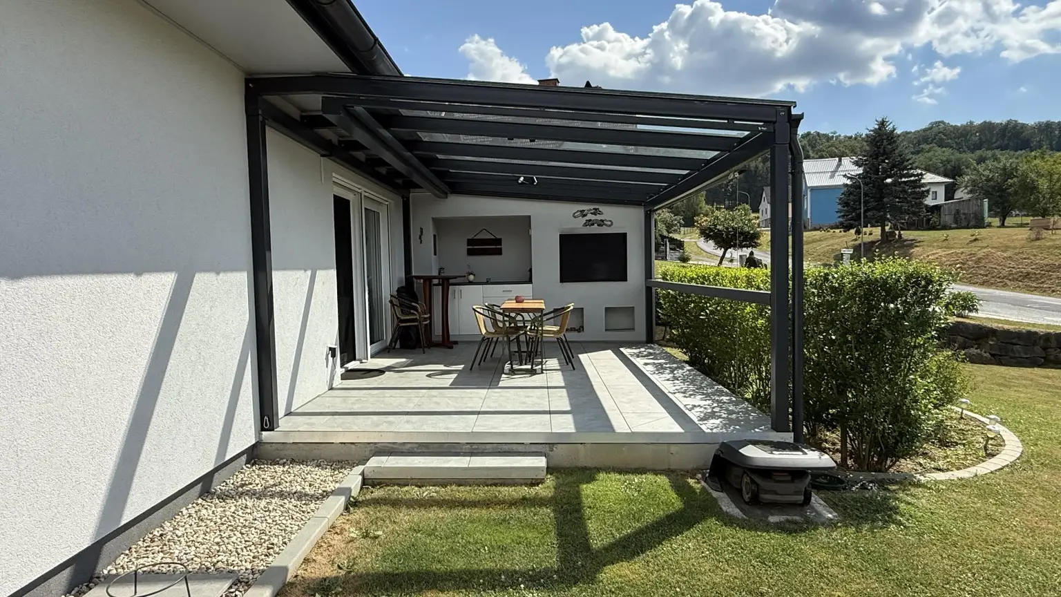 Terrasse mit Grill