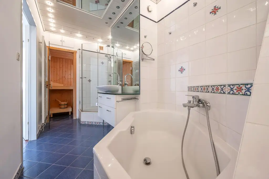 STUDENTEN AUFGEPASST - U3 VOR DER TÜR - MAISONETTE | TERRASSENWOHNUNG