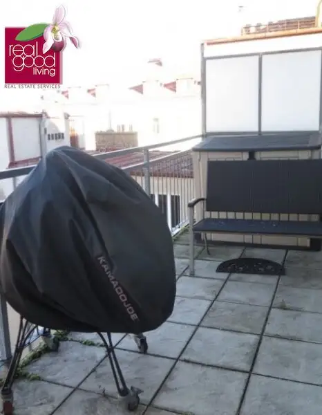 Terrassentraum mitten im 8.Bezirk: Möblierte 3 Zimmerwohnung im Dachgeschoss (mit Lift)  und Klimaanlage im Wohnzimmer